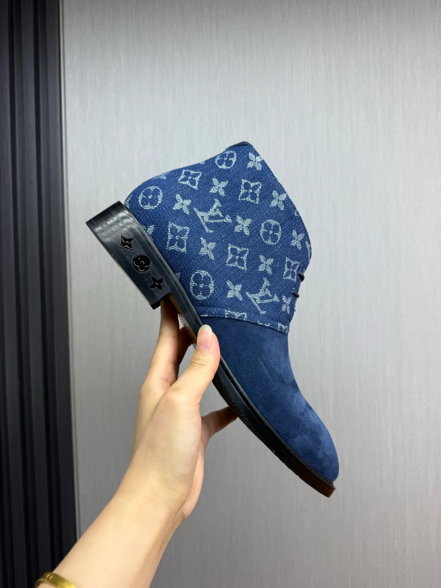Men's shoes 💰760💰 LV. - Men's business casual leather shoes, top quality cow products. 1:1 shipment ⬆️Luxury and noble 👞All imported original brand leather materials, just to create a more comfortable wearing experience, upper: original cowhide ➕Imported full cow lining, original outsole ✔️16-45 (38.45 non-returnable)